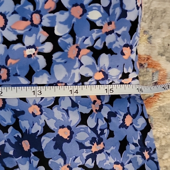 EUC TALBOTS Floral Dress SZ 8P Light Colors And Shades Of Blue - Picture 11 of 11